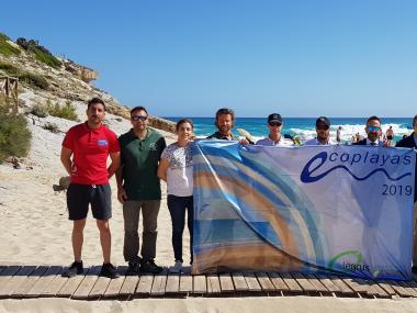 Cala Mesquida guanya la bandera Ecoplayas