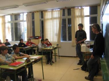 Els alumnes de s’Alzinar aprenen les bones pràctiques a la platja