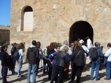 ELS PARTICIPANTS AL PROGRAMA DE VOLUNTARIAT LINGÜÍSTIC VISITEN LA ZONA DE CANYAMEL