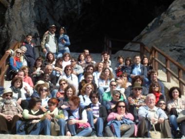 ELS PARTICIPANTS AL PROGRAMA DE VOLUNTARIAT LINGÜÍSTIC VISITEN LA ZONA DE CANYAMEL