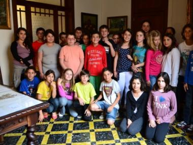 Els alumnes de s’Alzinar visiten la Farmàcia Melis