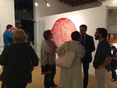 El Batle de Capdepera visita l'exposició de Sebastià Massanet a la Can Dinsky