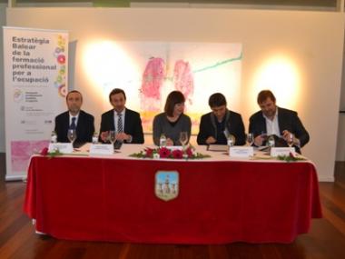 El conseller de Treball i el batle de Capdepera signen la pròrroga del conveni de l’extensió de l’EHIB