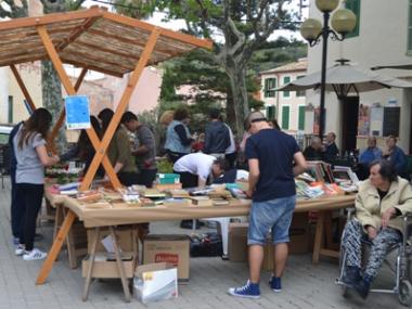 El dia del llibre se celebra a Capdepera amb la participació de molts col•lectius