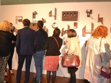 Moisès Gil inaugura la segona part de l’exposició ‘Estructura-Cos-Espai’