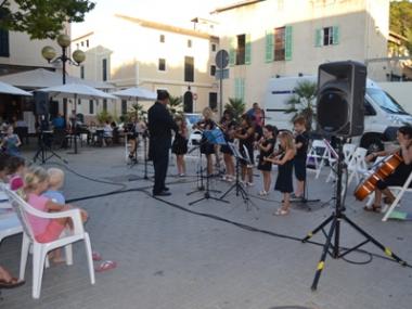 Música, cant i teatre omplen la setmana dins el Festival d’Arts al Carrer