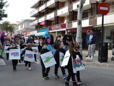Els nins i nines de s'Auba es disfressen de Jocs