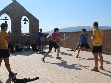 El primer torneig de softcombat acull una vintena de competidors