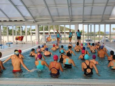 Els cursos de natació de la piscina municipal posen punt i final