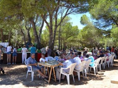 Paella per a 500 persones al Clot de sa Grava
