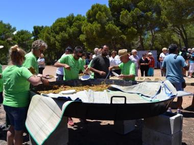 Paella per a 500 persones al Clot de sa Grava