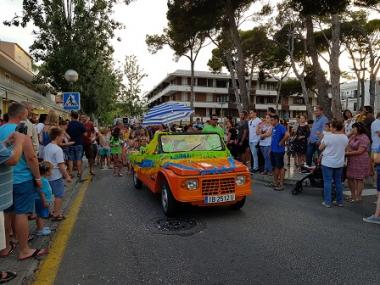 Un passacarrers ben animat pel Carme