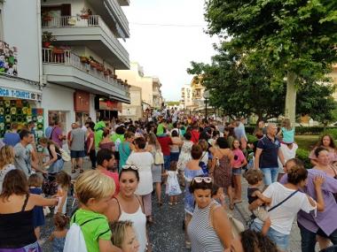 Un passacarrers ben animat pel Carme