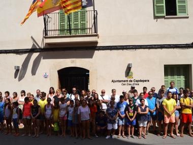 L'Ajuntament se suma als cinc minuts de silenci pels atemptats de Barcelona i Cambrils