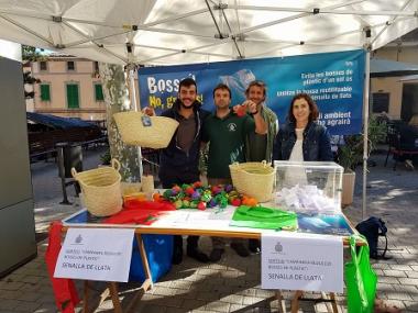 Medi Ambient comença una nova campanya per a la reducció de les bosses de plàstic d’un sol ús