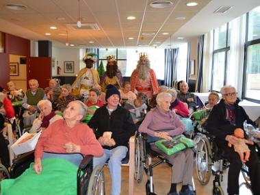 Els carters reials visiten el Centre de Dia i la Residència de Font de sa Cala
