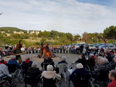 Els dimonis visiten el Centre de Dia i la residència de Font de sa Cala