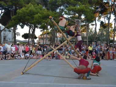 El Festival d’Arts al Carrer omple Cala Rajada d’espectacles, rialles i gent