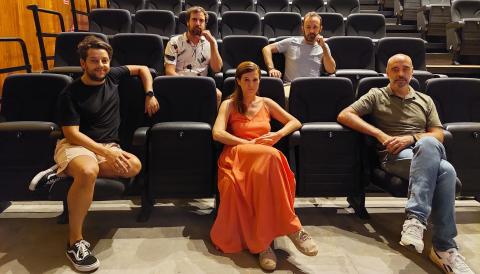 llop es mussol teatre