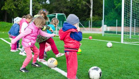 AJUDES PER A ACTIVITATS EXTRAESCOLARS DEL CURS 2022-2023