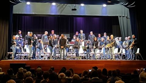 DE BANDA A BANDA