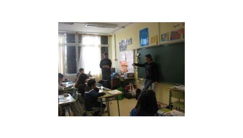 Els alumnes de s’Alzinar aprenen les bones pràctiques a la platja