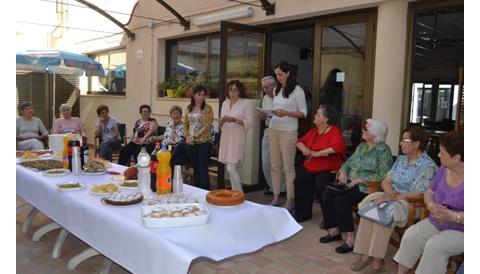 Els 35 alumnes del taller de memòria celebren la cloenda del curs 