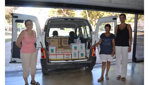 El departament de Serveis Socials rep 600 euros en aliments de l'Associació Herbes de Can Planetes