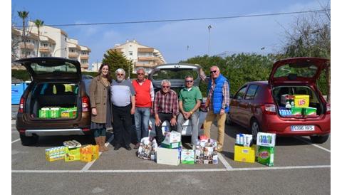 Donació d’aliments al departament de Serveis Socials