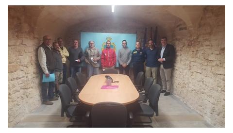 El cap del servei d’ordenació d’emergències es reuneix amb els explotadors de platges per explicar-los el decret regulador de les mesures de seguretat a les platges