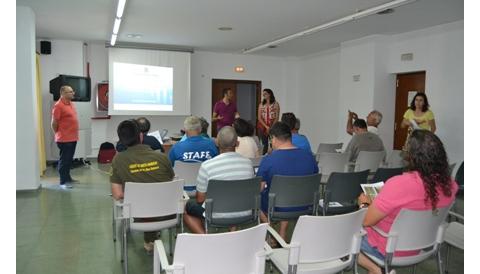 Informació sobre l’eruga barrinadora del garballó i la vespa asiàtica