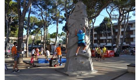 Nova diada esportiva a la plaça dels Pins 