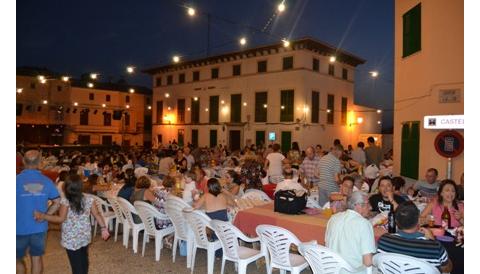 El sopar a la fresca congrega centenars de gabellins