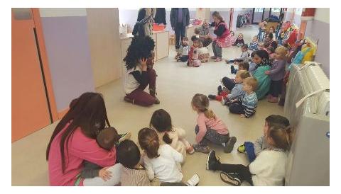Els dimonis de Capdepera visiten les escoletes