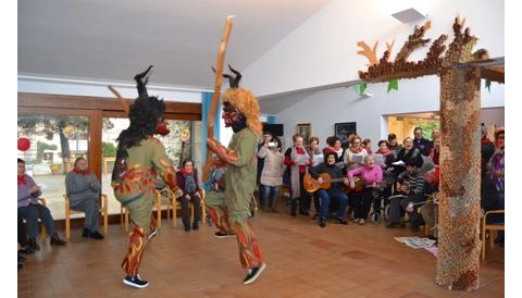 Els dimonis ballen al Centre de Dia i a la residència