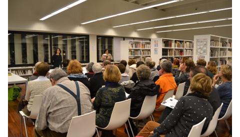 Nadia Ghulam és la protagonista del Club de lectura més multitudinari de les Biblioteques de Capdepera