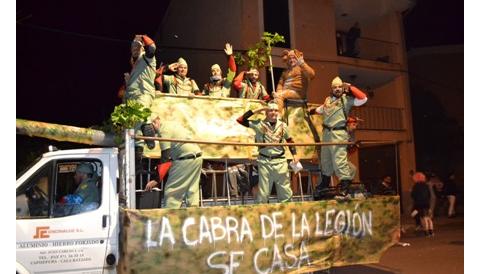 Una vintena de comparses desfilen per Capdepera