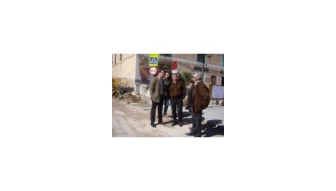 Visita de Jaume Carboner a les obres del carrer Port