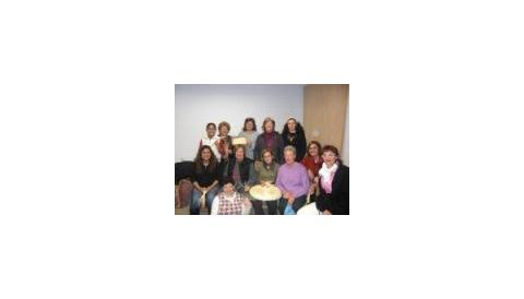 Comença el taller de llata per a la integracion de dones d'altres països