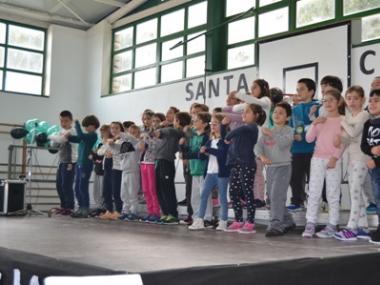Els alumnes de S’Alzinar canten per Santa Cecília